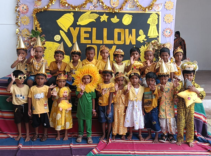 yellow day